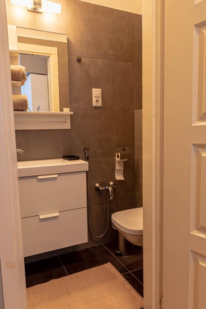 Maria Topfive With Free Private Parking Apartman Budapest Kültér fotó